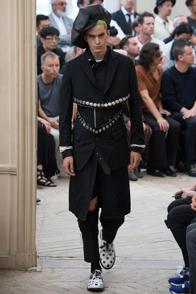 Look 8